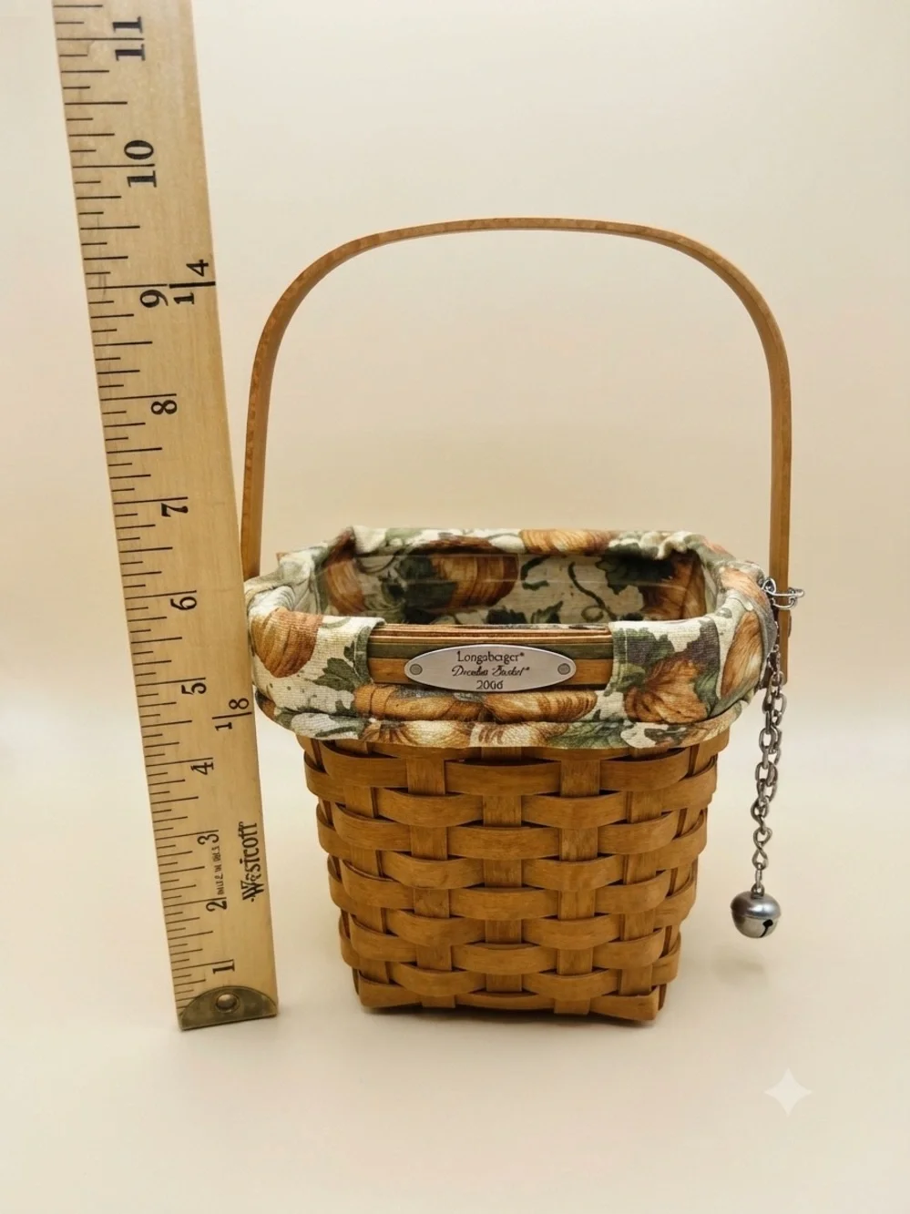 Longaberger 2006 Dresden Home Brown Woven Basket with Fall  Liner and Prot